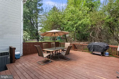 Exterior - 15048 Shamrock Ridge Rd, Silver Spring, MD 20906 photo 2 of 4