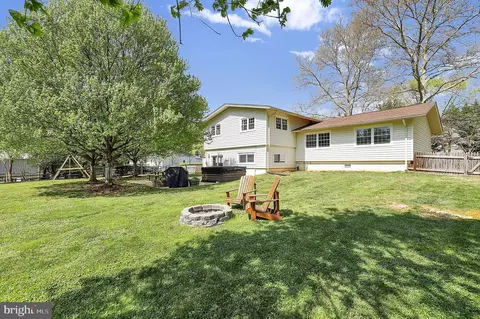 Exterior - 12420 Deoudes Rd, Boyds, MD 20841 photo 7 of 14