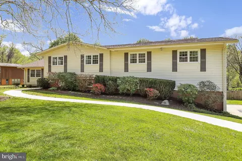 Exterior - 12420 Deoudes Rd, Boyds, MD 20841 photo 3 of 14