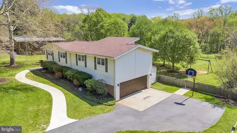 12420 Deoudes Rd, Boyds, MD 20841