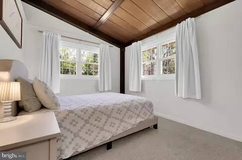 Bedroom - 12420 Deoudes Rd, Boyds, MD 20841 photo 4 of 7