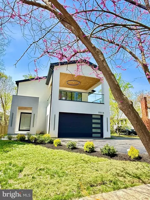 8908 Mohawk Ln, Bethesda, MD 20817