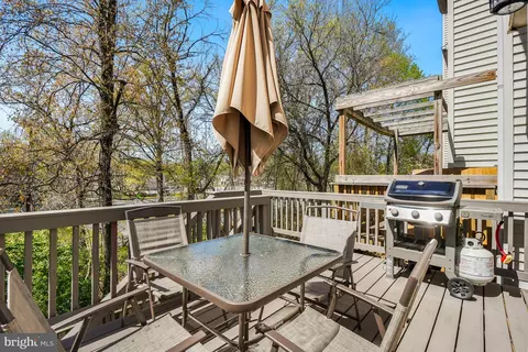 Exterior - 11230 Watermill Ln, Silver Spring, MD 20902 photo 5 of 8