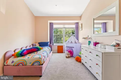 Bedroom - 11230 Watermill Ln, Silver Spring, MD 20902 photo 4 of 6