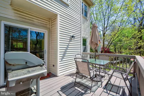 Exterior - 11230 Watermill Ln, Silver Spring, MD 20902 photo 7 of 8