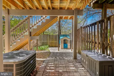 Exterior - 11230 Watermill Ln, Silver Spring, MD 20902 photo 3 of 8