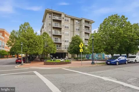 8045 Newell St #506, Silver Spring, MD 20910