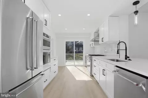 311 Ellsworth Dr, Silver Spring, MD 20910