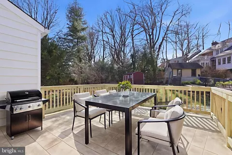 Exterior - 311 Ellsworth Dr, Silver Spring, MD 20910 photo 3 of 7