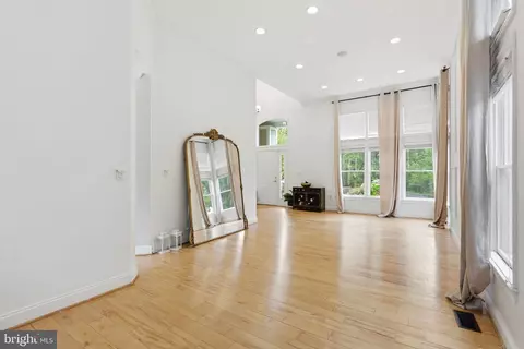 Living - 904 Milestone Dr, Silver Spring, MD 20904 photo 1 of 3