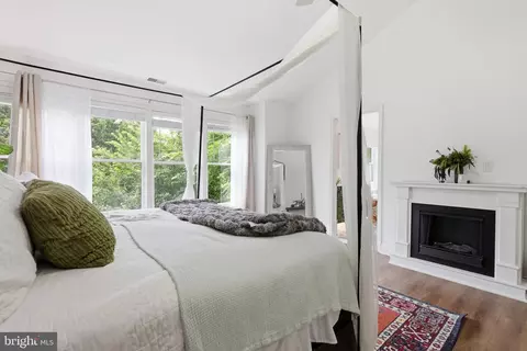 Bedroom - 904 Milestone Dr, Silver Spring, MD 20904 photo 4 of 6