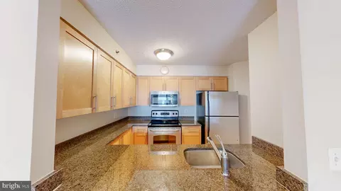 7500 Woodmont Ave #S611, Bethesda, MD 20814