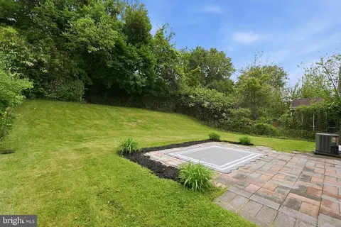 Exterior - 10207 Brunswick Ave, Silver Spring, MD 20902 photo 2 of 6
