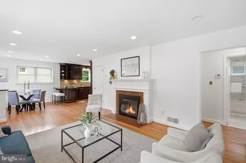 Living - 10207 Brunswick Ave, Silver Spring, MD 20902 photo 4 of 4