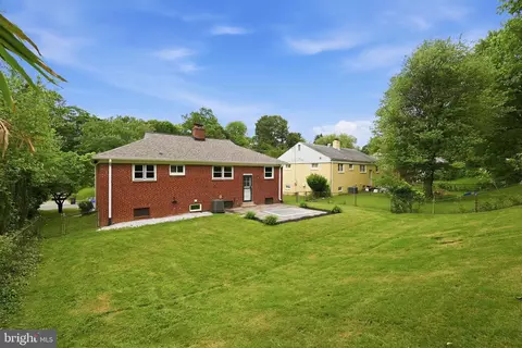 Exterior - 10207 Brunswick Ave, Silver Spring, MD 20902 photo 5 of 6