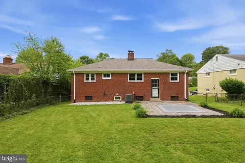 Exterior - 10207 Brunswick Ave, Silver Spring, MD 20902 photo 4 of 6