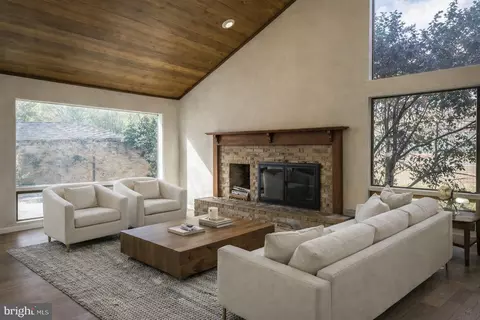 6208 Leeke Forest Ct, Bethesda, MD 20817