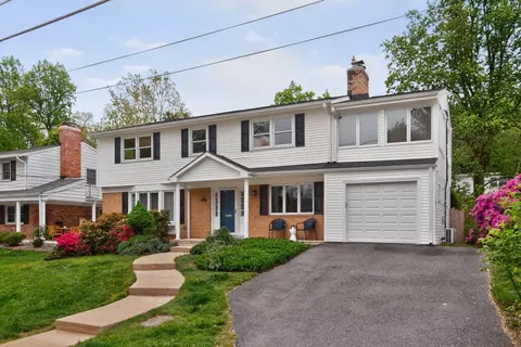 3600 Faircastle Dr, Chevy Chase, MD 20815