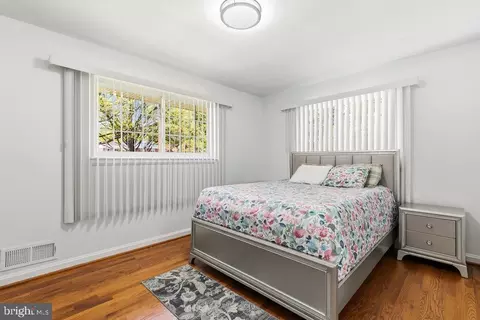 Bedroom - 11109 Bucknell Dr, Silver Spring, MD 20902 photo 4 of 5