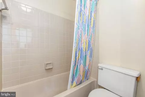 Bath - 5 Sonata Ct, Silver Spring, MD 20901 photo 5 of 5