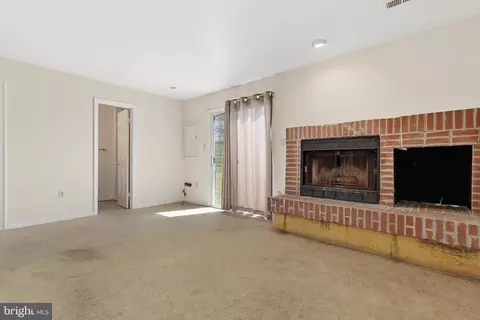 Living - 5 Sonata Ct, Silver Spring, MD 20901 photo 8 of 9