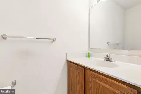 Entry Way - 5 Sonata Ct, Silver Spring, MD 20901 photo 1 of 3