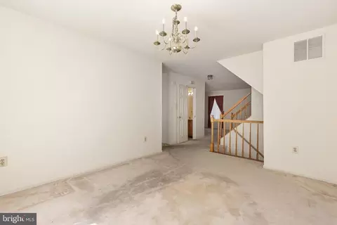 Living - 5 Sonata Ct, Silver Spring, MD 20901 photo 1 of 9