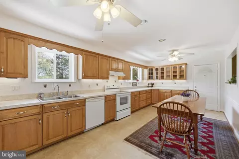 Kitchen - 1814 Marymont Rd, Silver Spring, MD 20906 photo 4 of 4