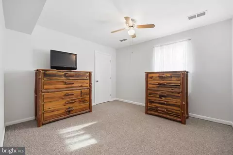 Bedroom - 1814 Marymont Rd, Silver Spring, MD 20906 photo 2 of 7