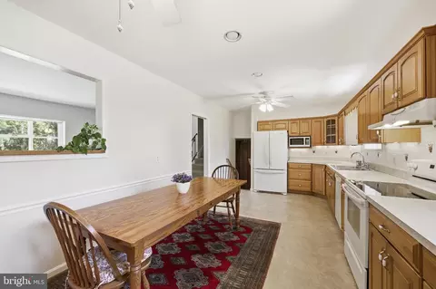 Kitchen - 1814 Marymont Rd, Silver Spring, MD 20906 photo 2 of 4