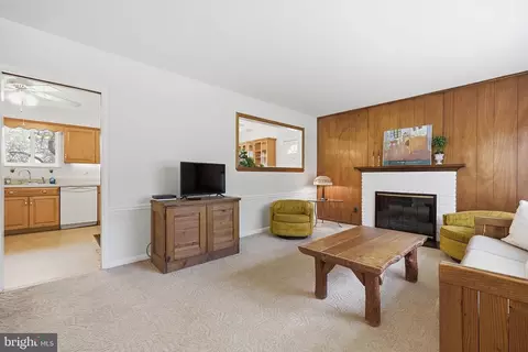 Living - 1814 Marymont Rd, Silver Spring, MD 20906 photo 2 of 4