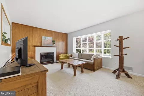 Living - 1814 Marymont Rd, Silver Spring, MD 20906 photo 1 of 4