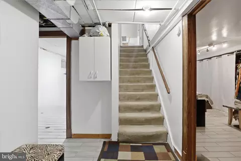 Entry Way - 1506 Hanby St, Silver Spring, MD 20902 photo 2 of 2