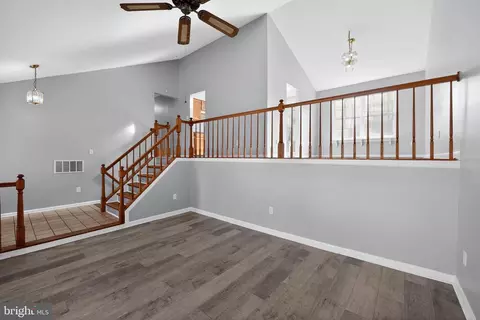 Entry Way - 12909 Summer Hill Dr, Silver Spring, MD 20904 photo 2 of 7