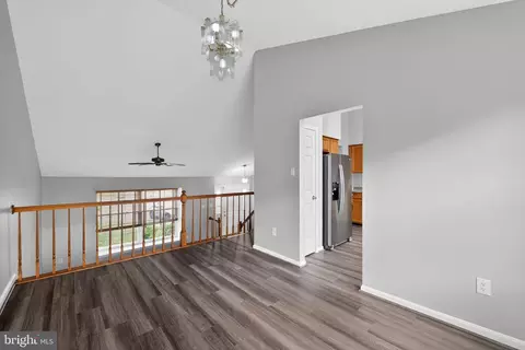 Entry Way - 12909 Summer Hill Dr, Silver Spring, MD 20904 photo 4 of 7