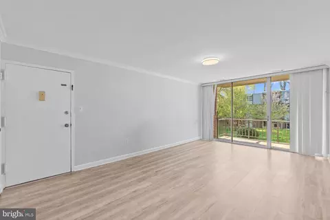 Living - 3970 Bel Pre Rd #3970-4, Silver Spring, MD 20906 photo 3 of 5