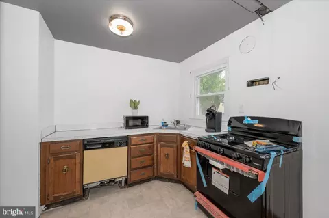 Kitchen - 9813 Braddock Rd, Silver Spring, MD 20903 photo 1 of 3