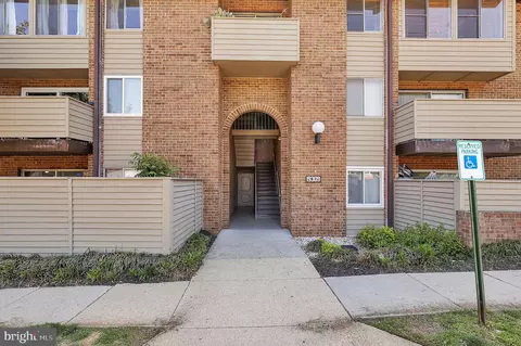 19309 Club House Rd #19309, Montgomery Village, MD 20886