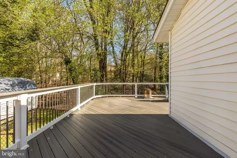 Exterior - 1005 Ruppert Rd, Silver Spring, MD 20903 photo 7 of 10