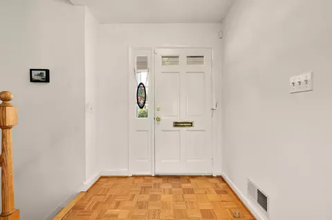 Entry Way - 1005 Ruppert Rd, Silver Spring, MD 20903 photo 2 of 2