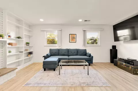 Living - 1005 Ruppert Rd, Silver Spring, MD 20903 photo 7 of 7