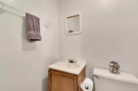Bath - 1005 Ruppert Rd, Silver Spring, MD 20903 photo 5 of 6