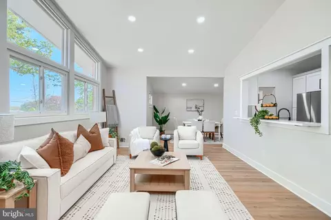 Living - 11514 Lovejoy St, Silver Spring, MD 20902 photo 1 of 5