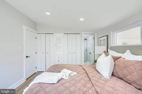 Bedroom - 11514 Lovejoy St, Silver Spring, MD 20902 photo 5 of 11