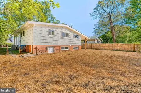 Exterior - 11514 Lovejoy St, Silver Spring, MD 20902 photo 10 of 11
