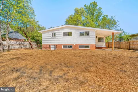 Exterior - 11514 Lovejoy St, Silver Spring, MD 20902 photo 9 of 11