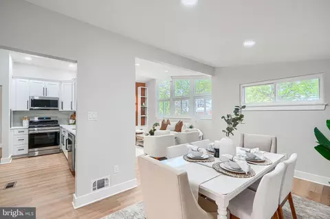 Dining - 11514 Lovejoy St, Silver Spring, MD 20902 photo 4 of 4