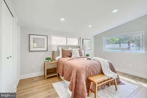 Bedroom - 11514 Lovejoy St, Silver Spring, MD 20902 photo 1 of 11