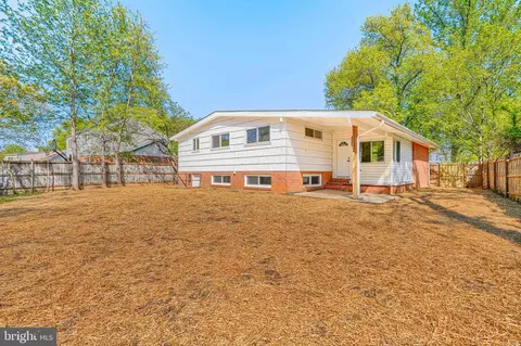 Exterior - 11514 Lovejoy St, Silver Spring, MD 20902 photo 8 of 11