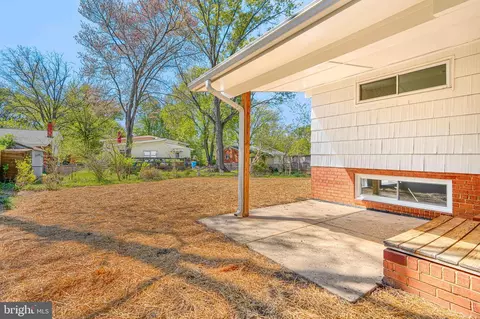 Exterior - 11514 Lovejoy St, Silver Spring, MD 20902 photo 6 of 11
